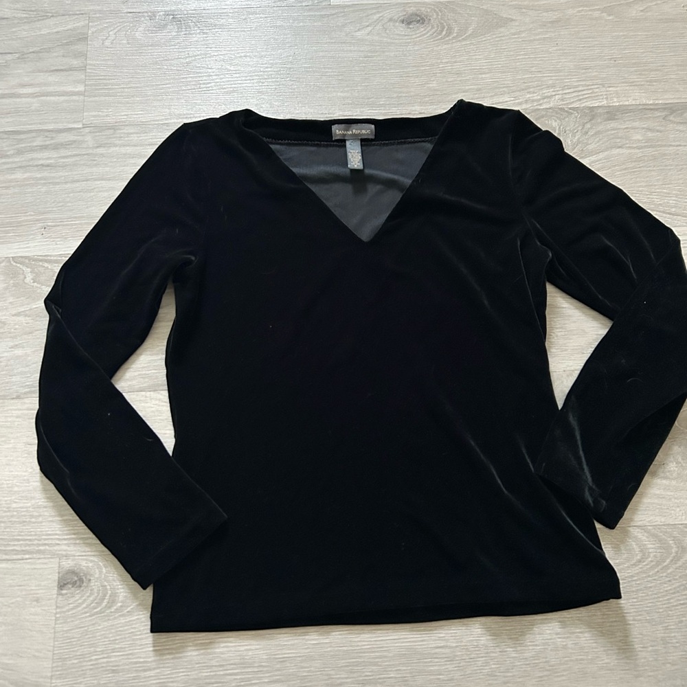 Banana Republic velvet top